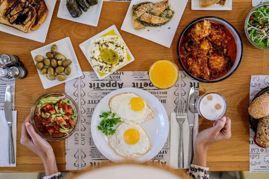 Ein Zivan Village Resort Bagian luar foto