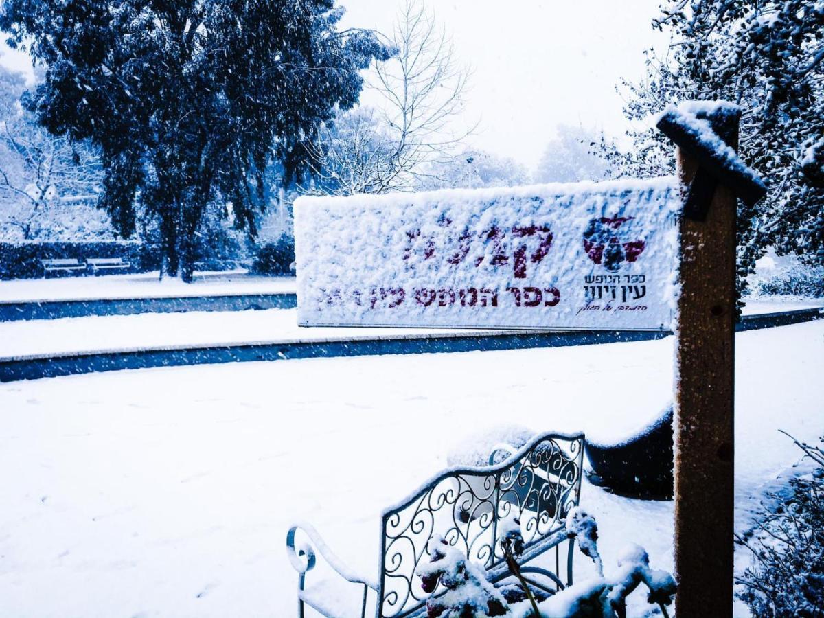Ein Zivan Village Resort Bagian luar foto
