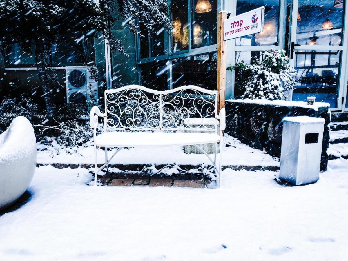 Ein Zivan Village Resort Bagian luar foto